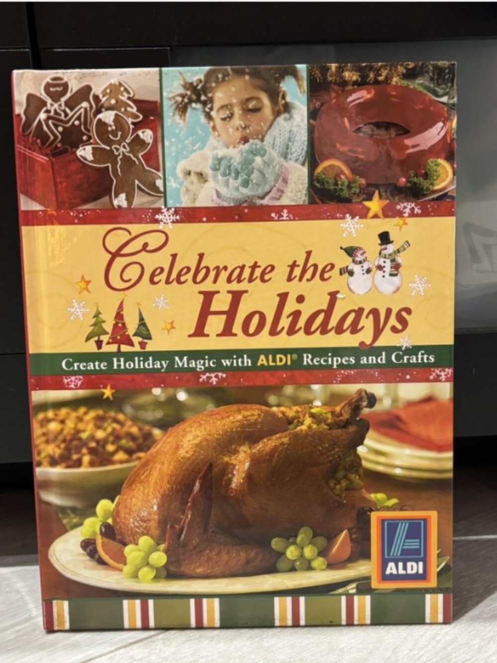 ALDI “Celebrate the Holidays” Seasonal Cookbook